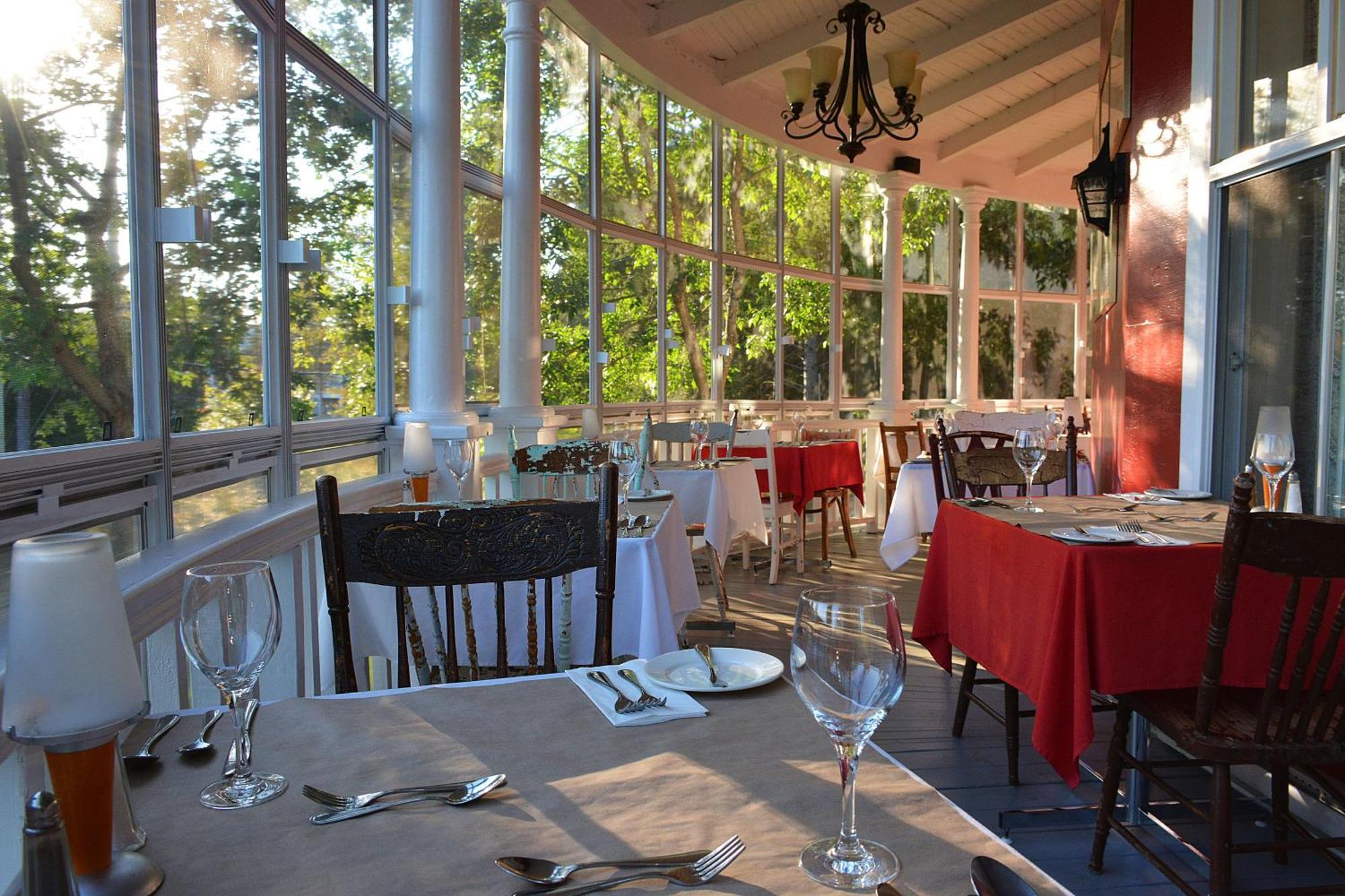 Auberge De La Tour Du Lac Sainte-Agathe-des-Monts Eksteriør bilde