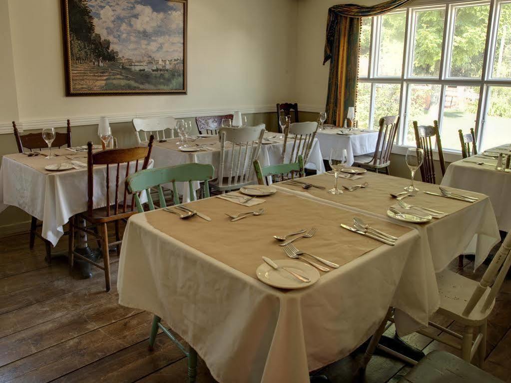 Auberge De La Tour Du Lac Sainte-Agathe-des-Monts Eksteriør bilde