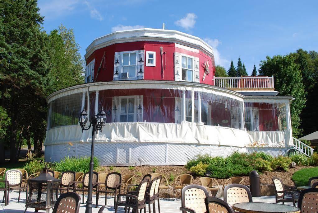 Auberge De La Tour Du Lac Sainte-Agathe-des-Monts Eksteriør bilde