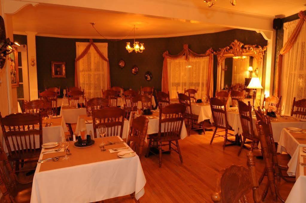 Auberge De La Tour Du Lac Sainte-Agathe-des-Monts Eksteriør bilde