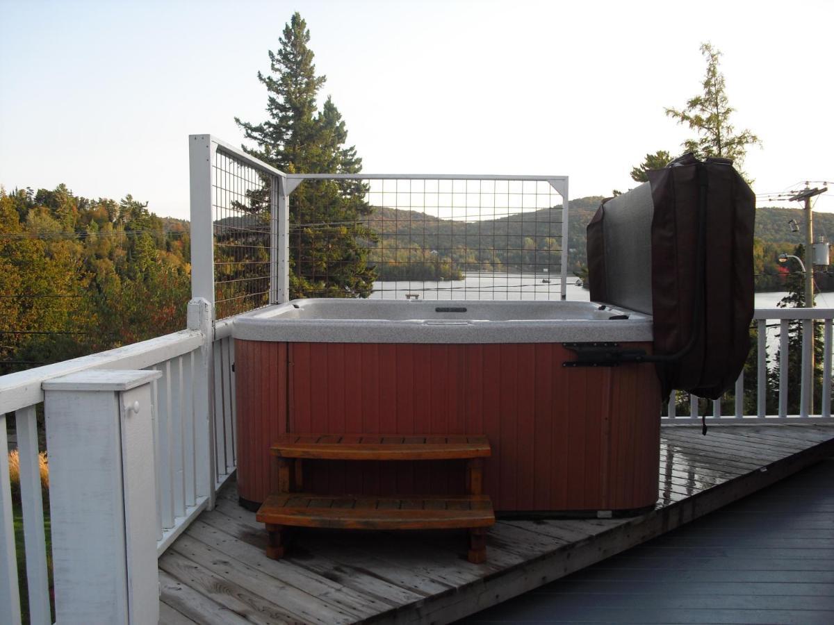 Auberge De La Tour Du Lac Sainte-Agathe-des-Monts Eksteriør bilde